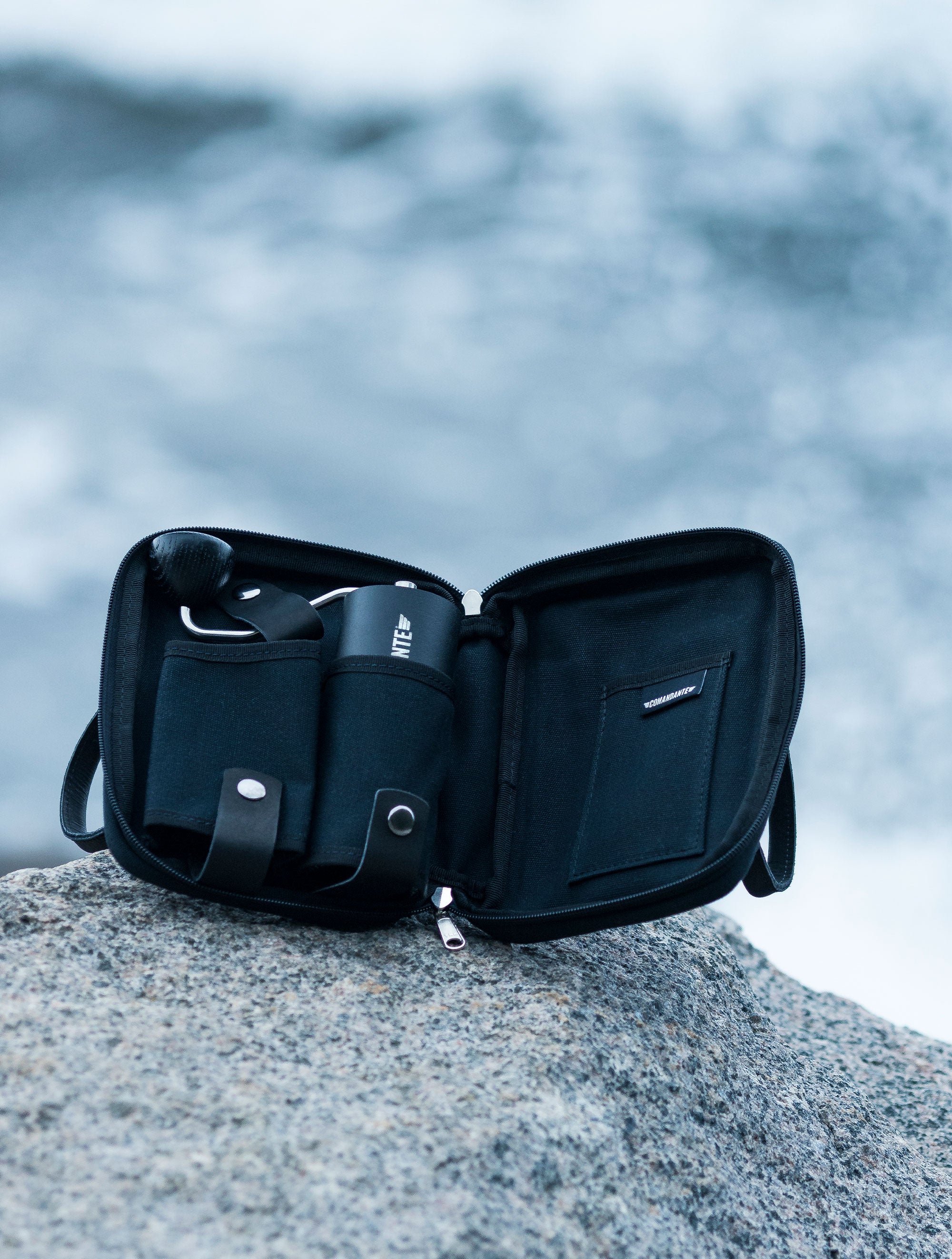 Comandante C40 Travel Bag Black